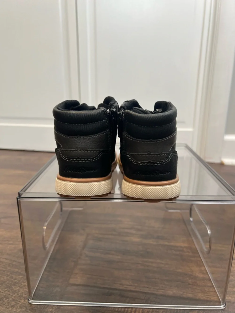 Eddie Bauer comfortable black